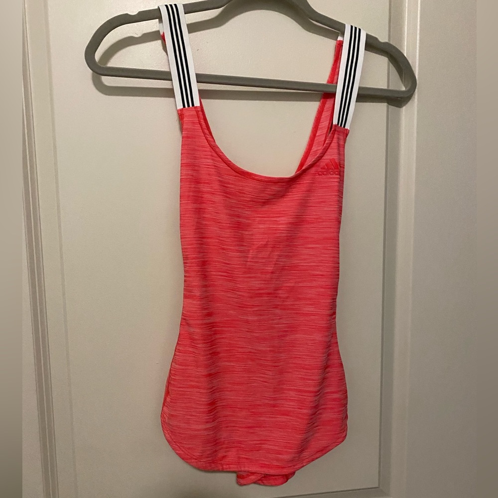 workout top